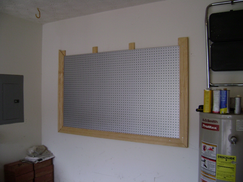 workbench plans with pegboard